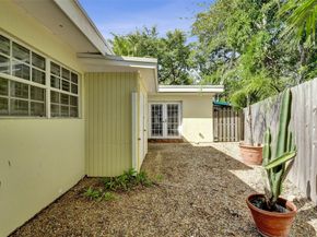 1240 SE 12th Way, Fort Lauderdale FL 33316