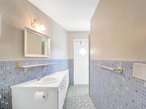 1240 SE 12th Way, Fort Lauderdale FL 33316