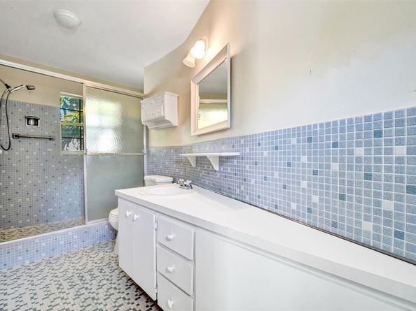 1240 SE 12th Way, Fort Lauderdale FL 33316