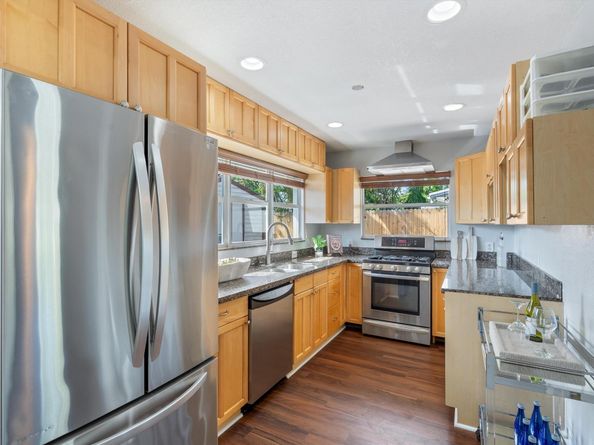 1140 NE 23rd Pl, Pompano Beach FL 33064