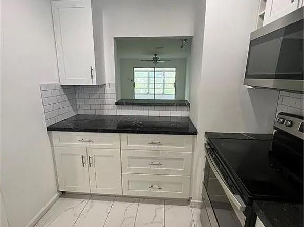 3930 Crystal Lake Dr 308, Deerfield Beach FL 33064