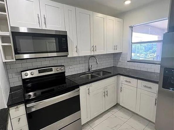 3930 Crystal Lake Dr 308, Deerfield Beach FL 33064