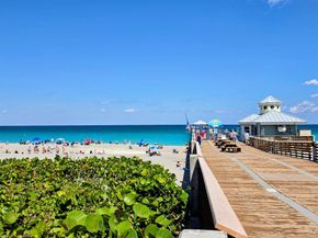 1727 Nature Court, Palm Beach Gardens FL 33410