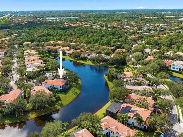 1727 Nature Court, Palm Beach Gardens FL 33410