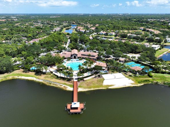 1727 Nature Court, Palm Beach Gardens FL 33410
