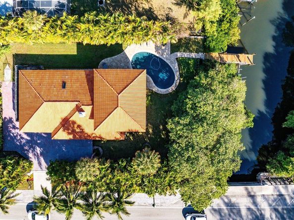 359 E Ocean Avenue, Lantana FL 33462