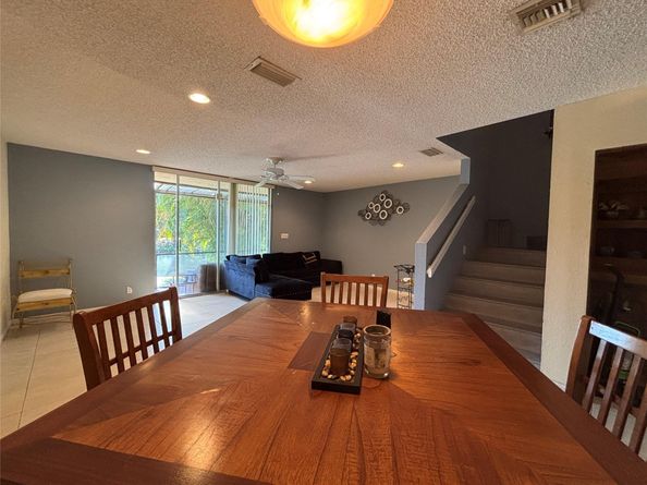 1327 Hampton Blvd 1327, North Lauderdale FL 33068