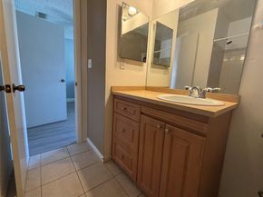 1327 Hampton Blvd 1327, North Lauderdale FL 33068