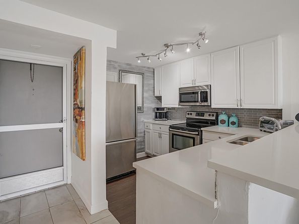 1609 N Riverside Dr 304, Pompano Beach FL 33062