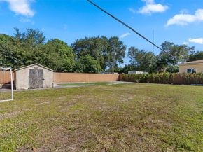 31 Miami Gardens Rd, West Park FL 33023