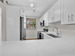 8411 Forest Hills Dr 206, Coral Springs FL 33065