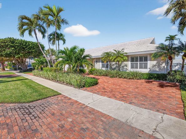 885 Nafa Drive, Boca Raton FL 33487