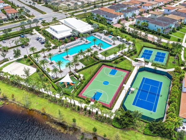 13335 Machiavelli Way, Palm Beach Gardens FL 33418