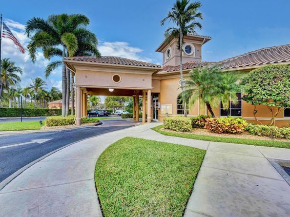 3386 Commodore Court, West Palm Beach FL 33411