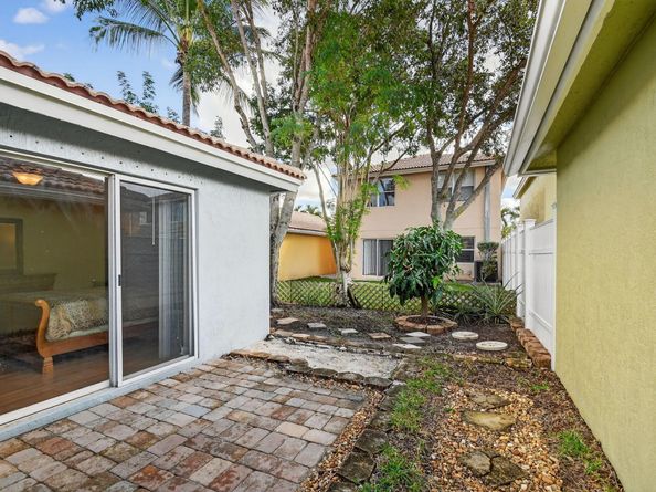 3386 Commodore Court, West Palm Beach FL 33411