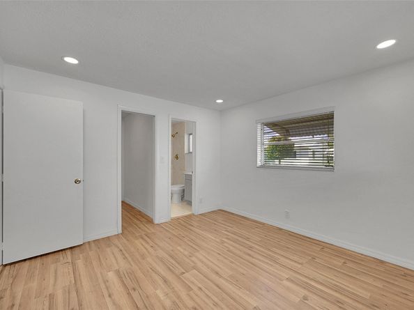 2851 W Golf Blvd, Pompano Beach FL 33064