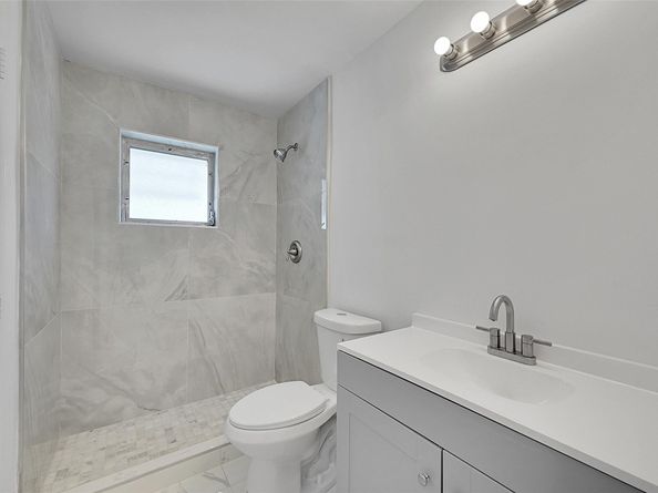 2851 W Golf Blvd, Pompano Beach FL 33064