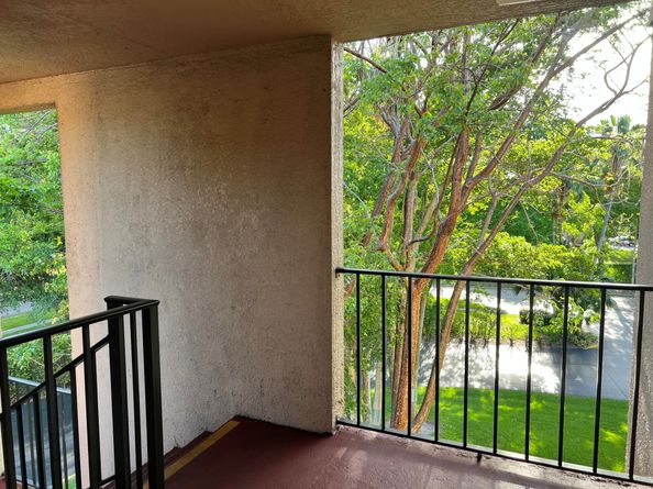 7591 NW 1st Street 401, Margate FL 33063