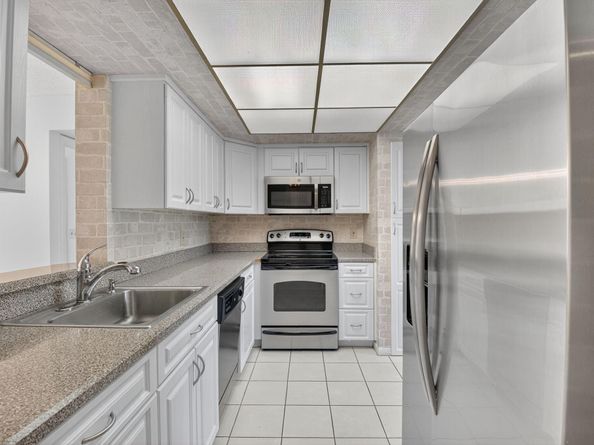 14797 Cumberland Drive 1020, Delray Beach FL 33446