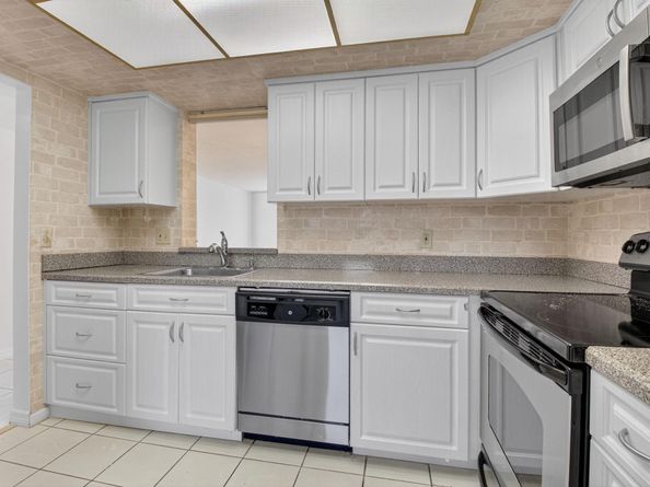 14797 Cumberland Drive 1020, Delray Beach FL 33446