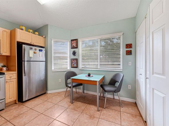 650 NW 78th Ter 201, Pembroke Pines FL 33024