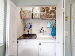 650 NW 78th Ter 201, Pembroke Pines FL 33024