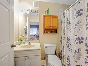 650 NW 78th Ter 201, Pembroke Pines FL 33024