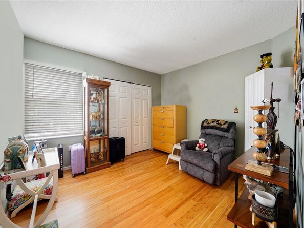 650 NW 78th Ter 201, Pembroke Pines FL 33024