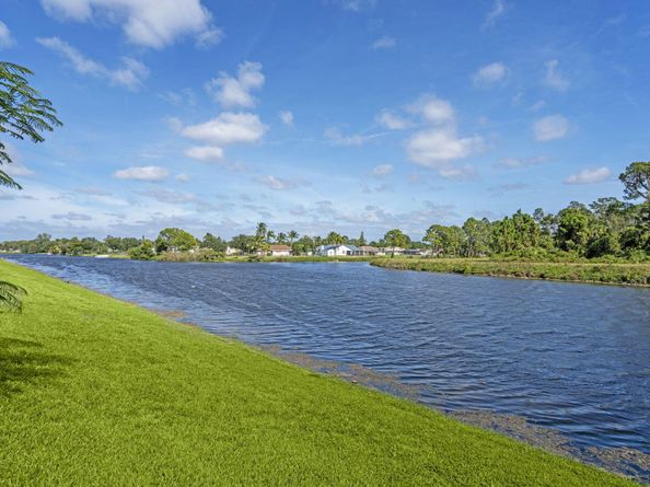 3214 Dunning Drive, Royal Palm Beach FL 33411