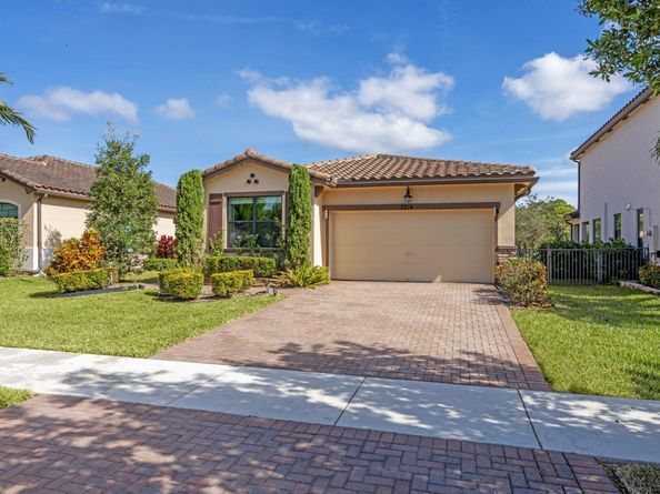 3214 Dunning Drive, Royal Palm Beach FL 33411