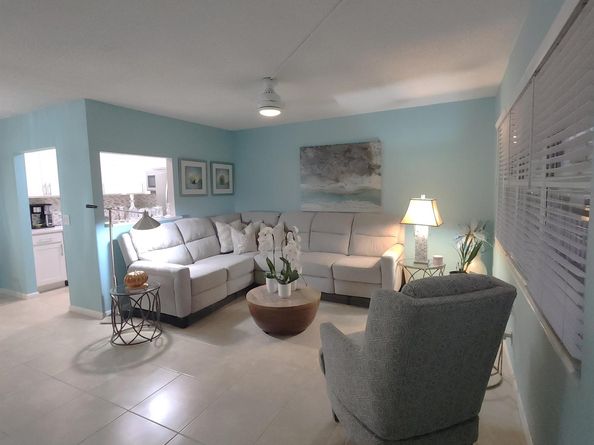 424 Dover B, West Palm Beach FL 33417