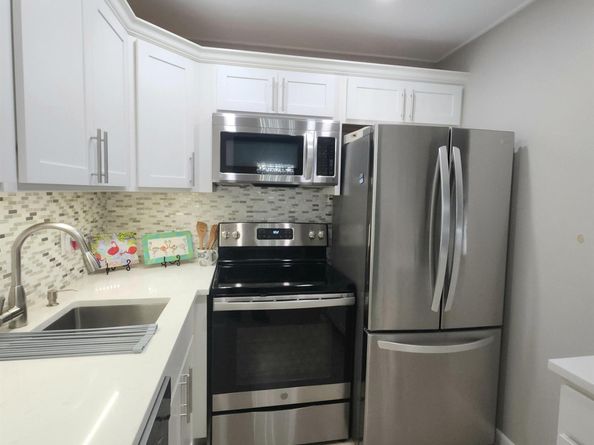 424 Dover B, West Palm Beach FL 33417