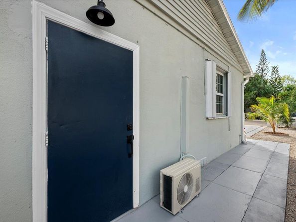 424 N B Street, Lake Worth Beach FL 33460