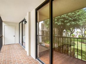 5280 Las Verdes Cir 202, Delray Beach FL 33484