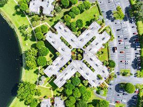 5280 Las Verdes Cir 202, Delray Beach FL 33484