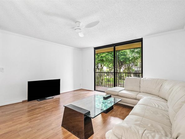 5280 Las Verdes Cir 202, Delray Beach FL 33484