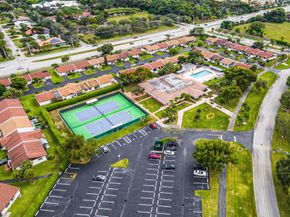 5280 Las Verdes Cir 202, Delray Beach FL 33484