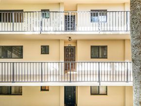 5280 Las Verdes Cir 202, Delray Beach FL 33484