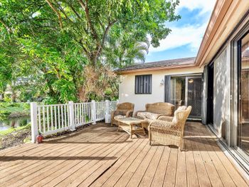 4289 Acacia Cir