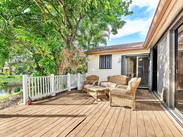 4289 Acacia Cir, Coconut Creek FL 33066