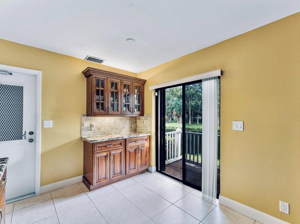 4289 Acacia Cir, Coconut Creek FL 33066