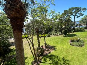 1901 Marina Isle Way 302, Jupiter FL 33477