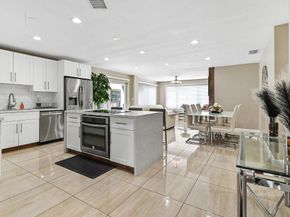 124 Davis Road, Palm Springs FL 33461