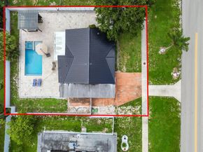 124 Davis Road, Palm Springs FL 33461