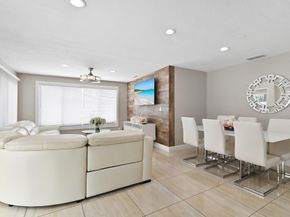 124 Davis Road, Palm Springs FL 33461