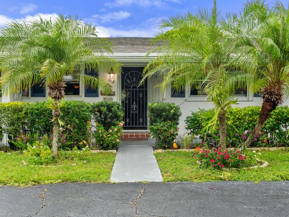 2017 SW Golf Lane 113, Boynton Beach FL 33426
