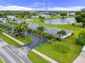 2017 SW Golf Lane 113, Boynton Beach FL 33426
