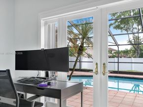 1001 SW 93rd Avenue, Plantation FL 33324