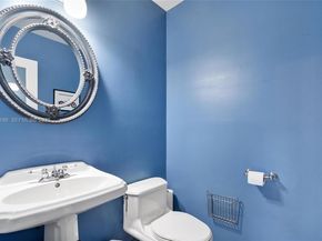 1001 SW 93rd Avenue, Plantation FL 33324