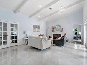 1001 SW 93rd Avenue, Plantation FL 33324